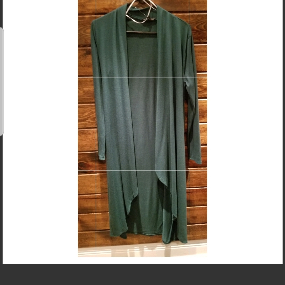 Green long sleeve sweater